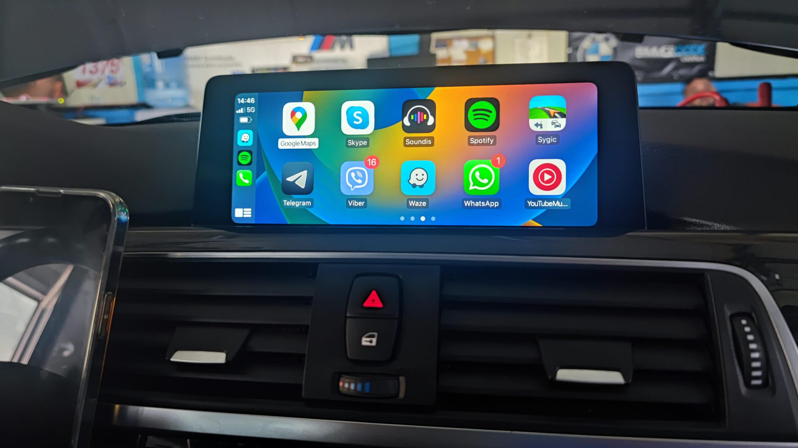 Активиране на Apple Carplay - BimmerCode Varna